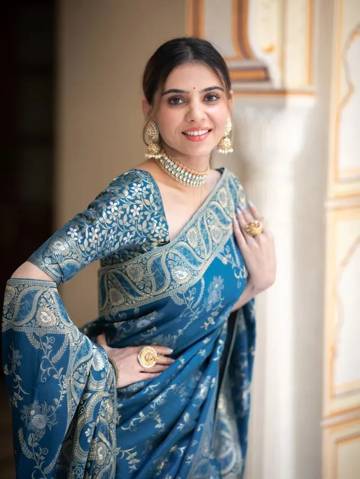 Eclat Rama Soft Silk Saree With Embrocation Blouse Piece
