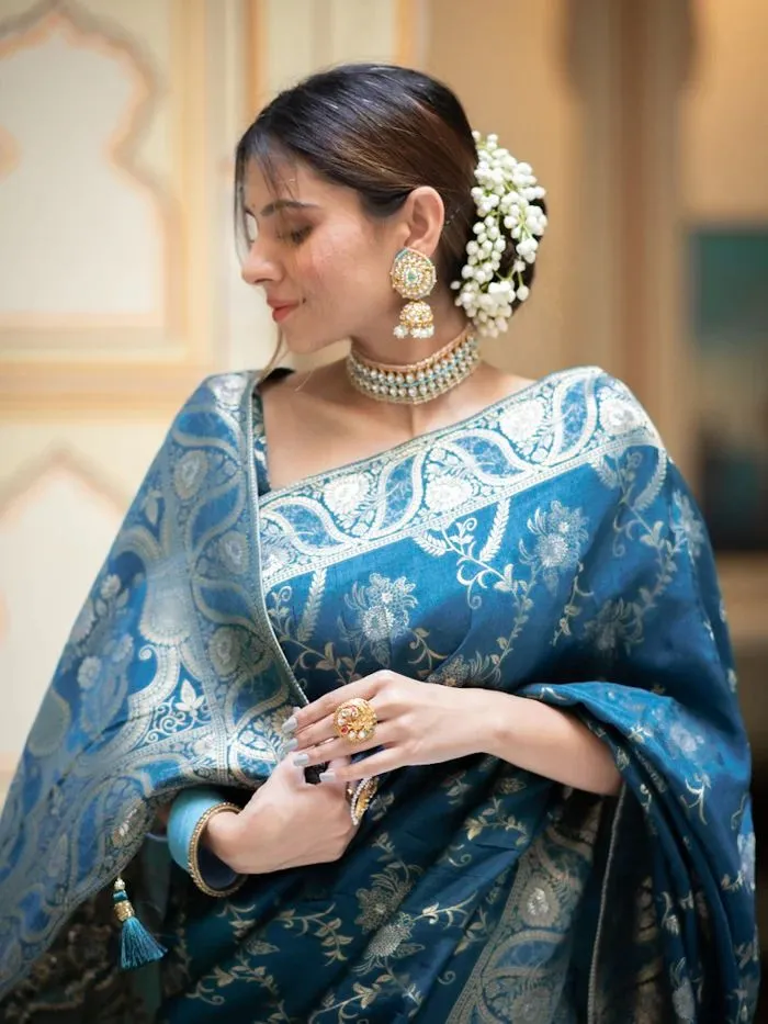 Eclat Rama Soft Silk Saree With Embrocation Blouse Piece