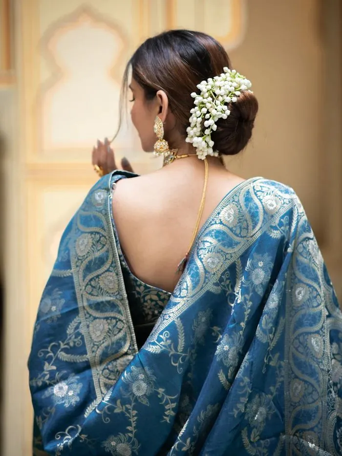 Eclat Rama Soft Silk Saree With Embrocation Blouse Piece