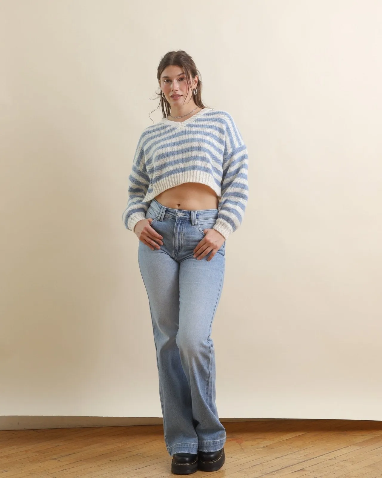 Light Blue Multi Long Sleeve V-Neck Striped Cropped Sweater
