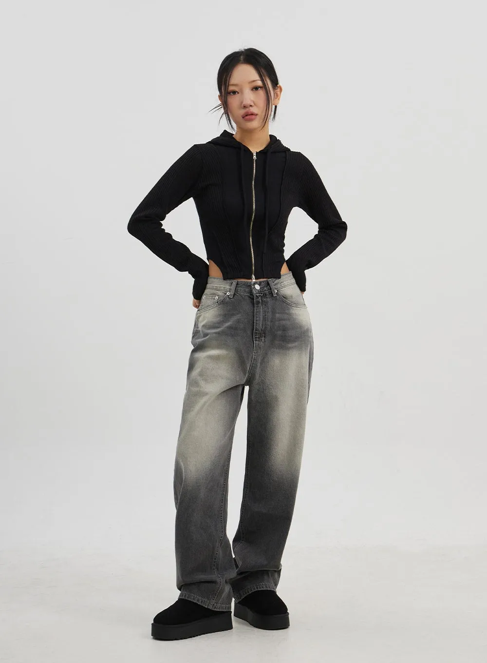 Light Wash Baggy Jeans CJ330