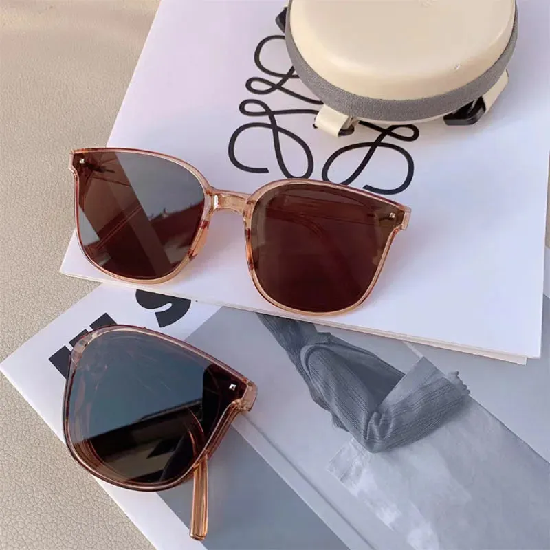 Women's Stylish Square Small Fashion Travel Summer Frame Foldable Sunglasses